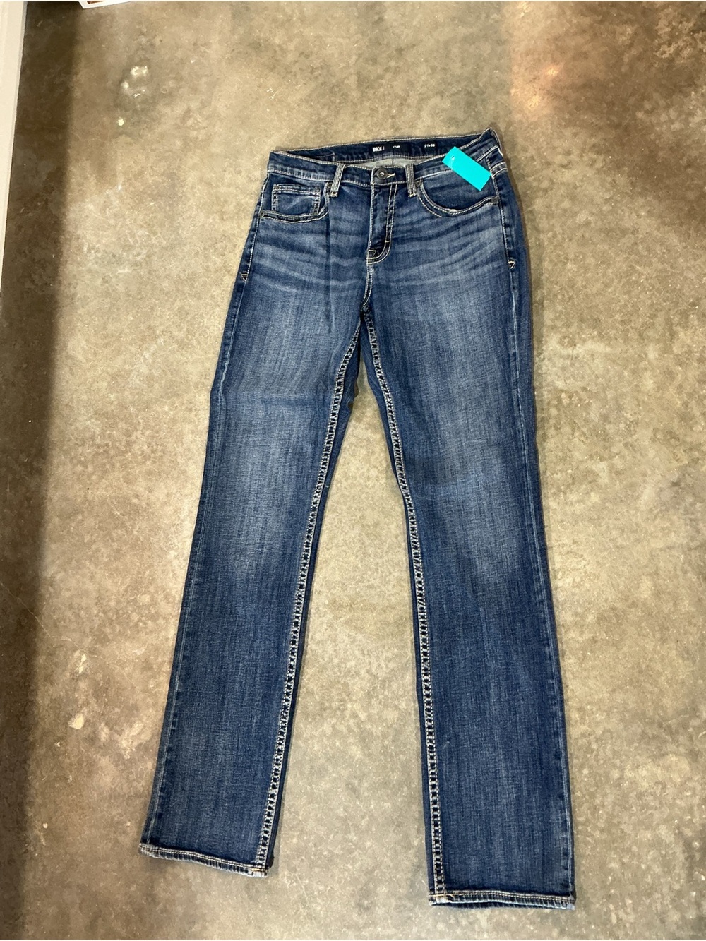 BKE Tyler Straight Leg Jeans Men’s 31x36 Medium Wash Stretch Denim Buckle Fit